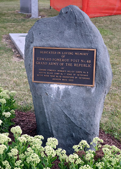 Jackson's monument dedicated to GAR Post #48. Photo ©2014 Look Around You Ventures, LLC.